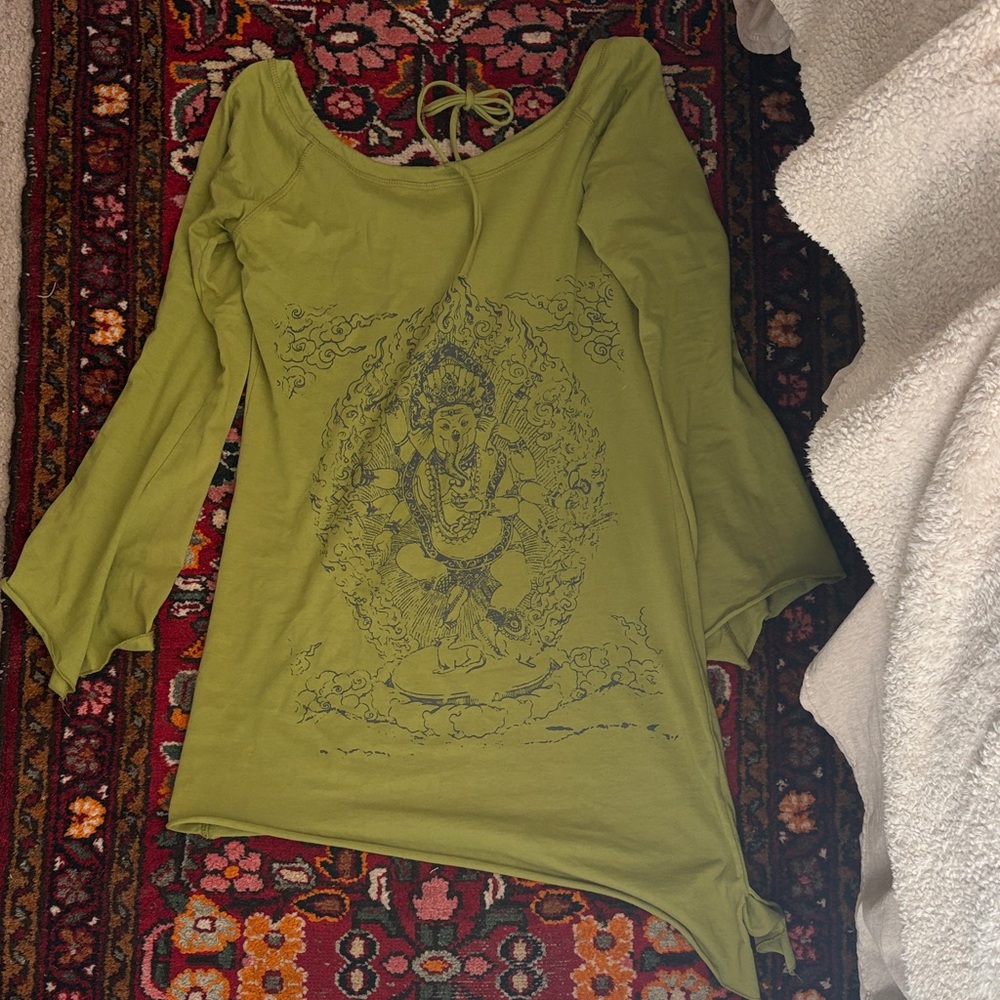 Olive Green Scoop-Neck Long Sleeve Tunic with Intricate Graphic
